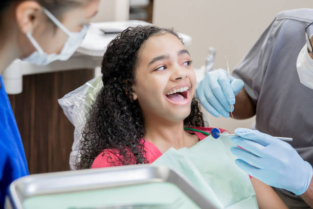 Best Broken or Cracked Tooth Emergency Dentist in Newhall, IA