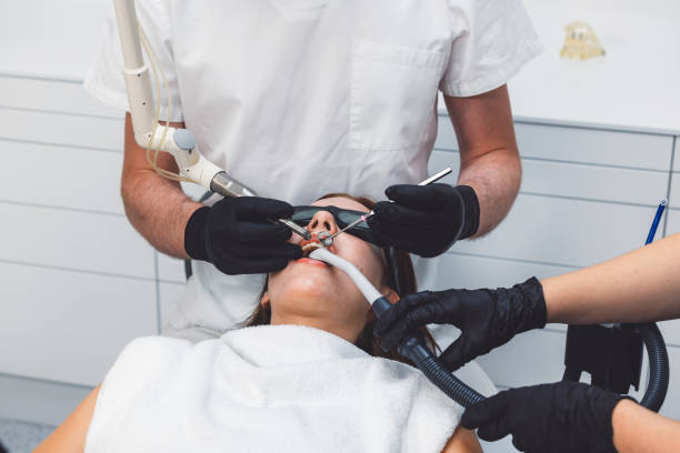 Best Mobile Emergency Dentist in Newhall, IA